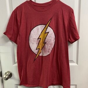 Men's Red The "FLASH" Size L -DC Comics‎ Chest Logo T-Shirt